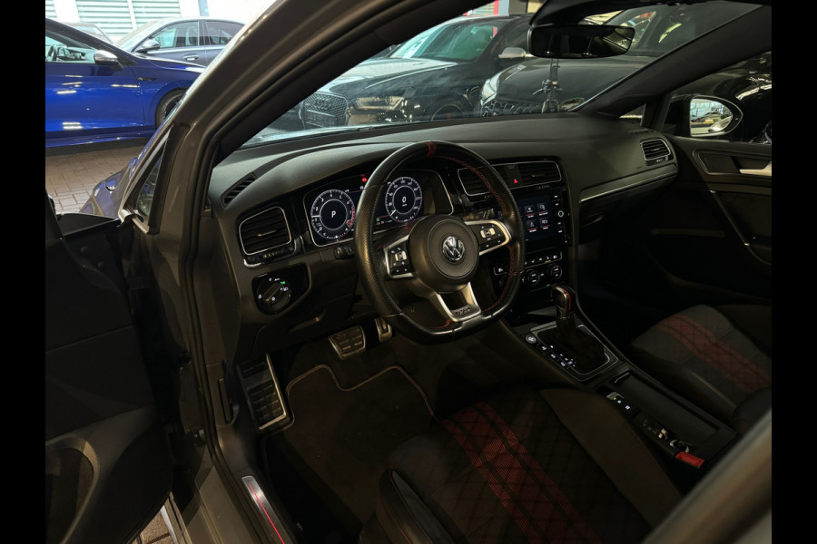 Volkswagen Golf 2.0 TSI GTI TCR Pano|Keyless|DCC|ACC|Camera