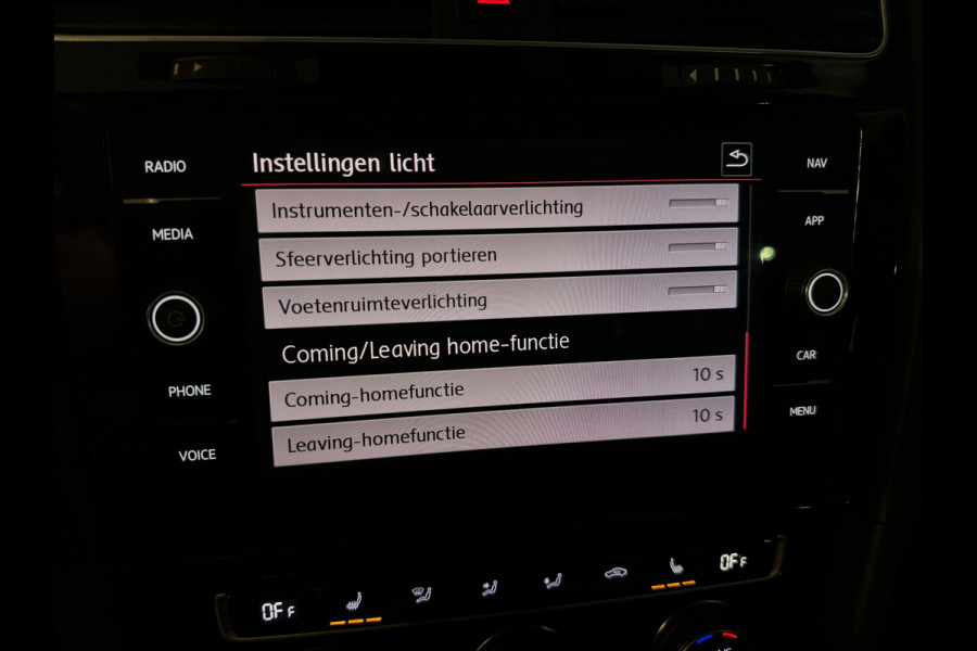 Volkswagen Golf 2.0 TSI GTI TCR Pano|Keyless|DCC|ACC|Camera