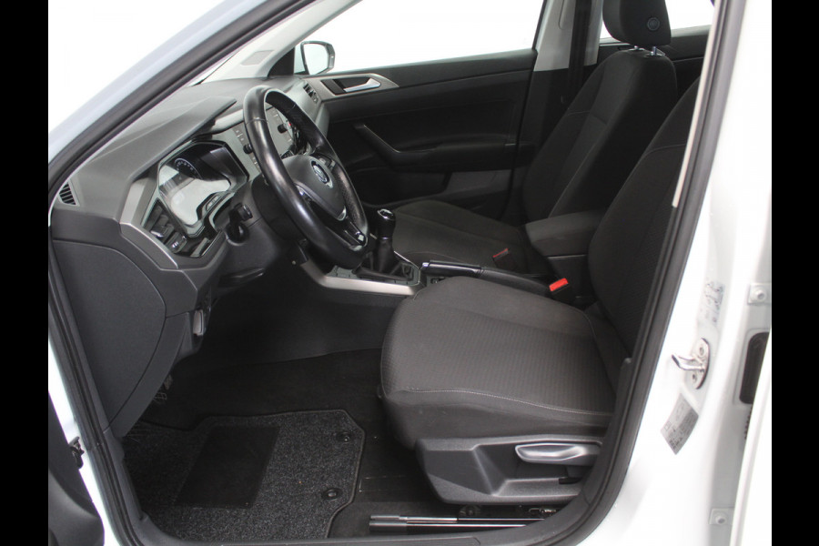 Volkswagen Polo 1.0 MPI Comfortline AIRCO | ADAPCRUISE | CARPLAY | NAVI | DAB | LED | STB