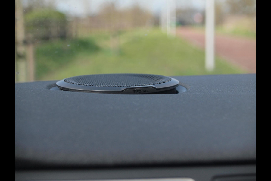 Peugeot 508 1.6 HYbrid Peugeot Sport Engineered | 360 Camera | 360 PK | NL-Auto | Gris Sellenium | Stoelverwarming |