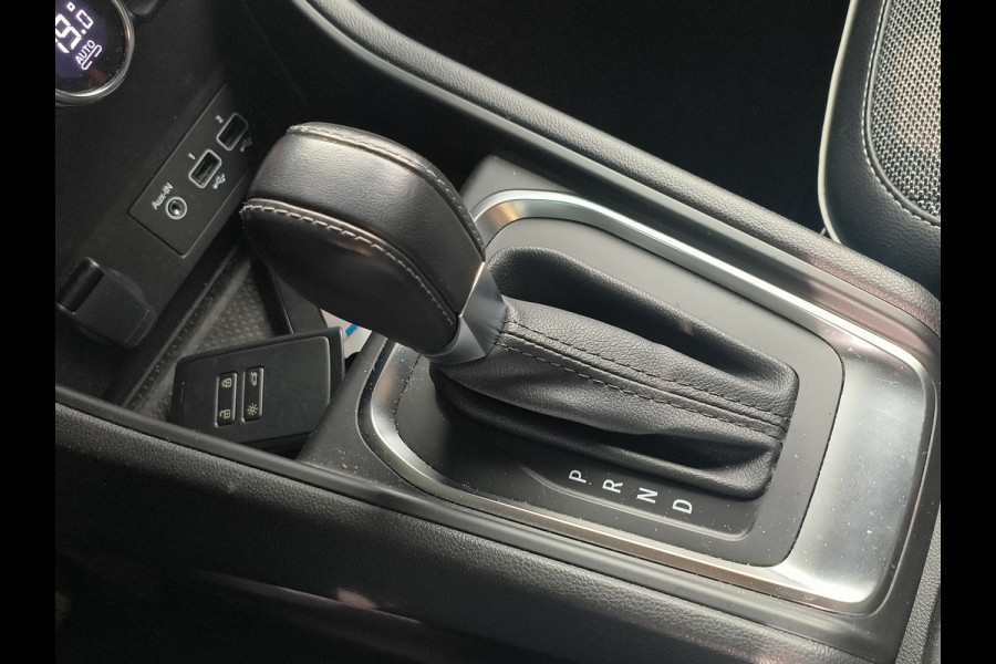 Renault Captur 1.3 TCe 140 Intens uit 2023 Rijklaar + 12 maanden Bovag-garantie Henk Jongen Auto's in Helmond,  al 50 jaar service zoals 't hoort!