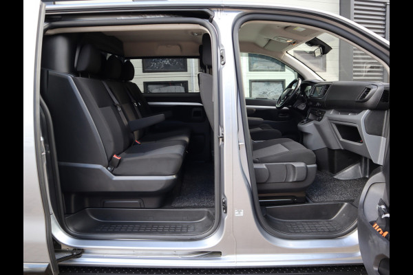 Opel Vivaro 2.0 177pk Euro 6 Automaat DC 5 Pers. - Trekhaak - Apple