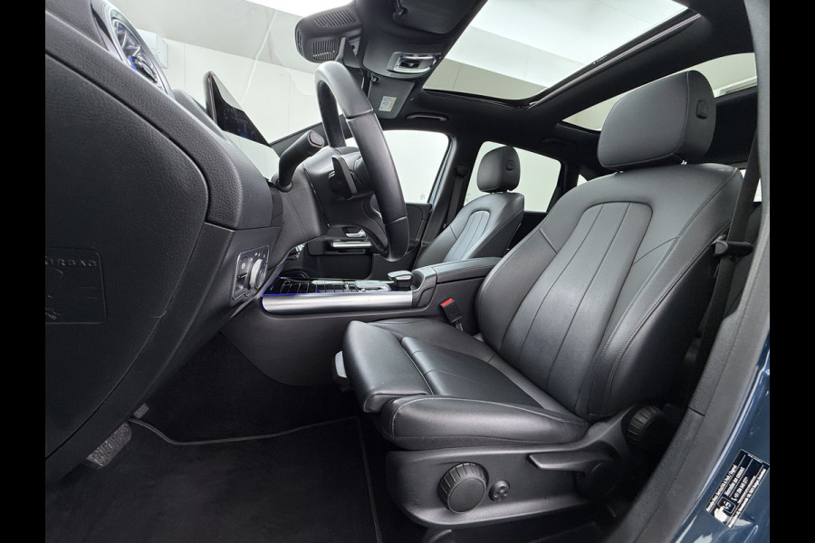 Mercedes-Benz B-Klasse 250e Luxury // Trekhaak // Panorama dak // Camera // MultiBeam LED // Sfeerverlichting // Stoelverwarming // Wide Screen