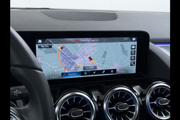 Mercedes-Benz B-Klasse 250e Luxury // Trekhaak // Panorama dak // Camera // MultiBeam LED // Sfeerverlichting // Stoelverwarming // Wide Screen