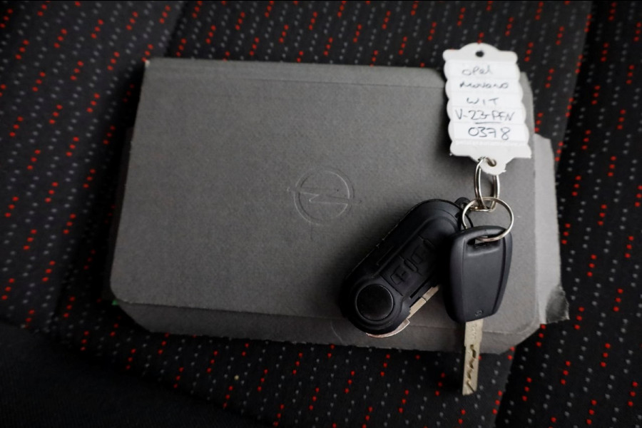 Opel Movano 2.2D 140pk Bakwagen met laadklep 1.060kg laadvermogen 05-2022