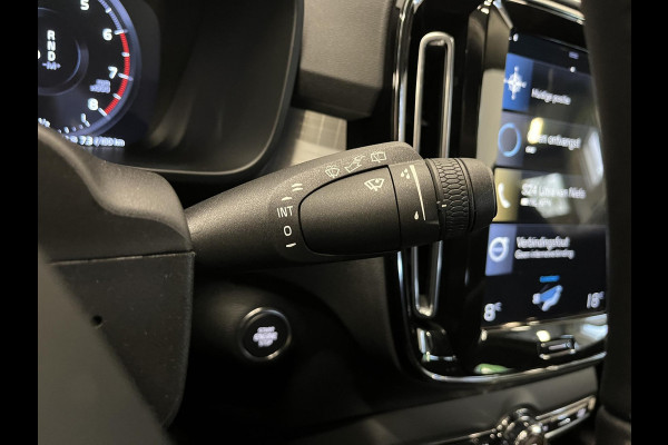 Volvo XC40 1.5 T2 Business Pro | Climate Control | Navigatie | Apple Carplay/Android Auto | PDC Achter | Trekhaak | Cruise Control | Lichtmetalen Velgen