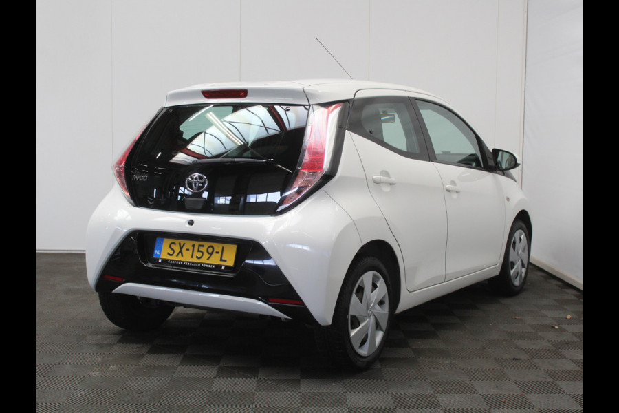 Toyota Aygo 1.0 VVT-i x-fun AIRCO | CAMERA | STB | LED | ELRM/SP | CV