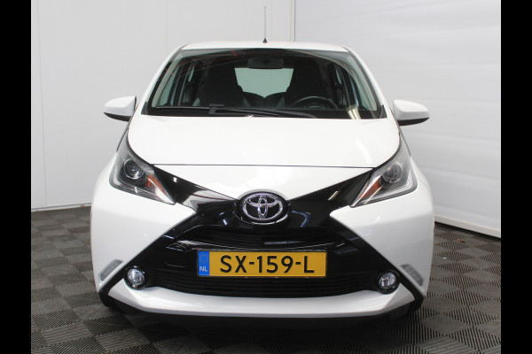 Toyota Aygo 1.0 VVT-i x-fun AIRCO | CAMERA | STB | LED | ELRM/SP | CV