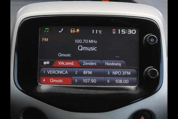 Toyota Aygo 1.0 VVT-i x-fun AIRCO | CAMERA | STB | LED | ELRM/SP | CV