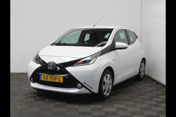 Toyota Aygo 1.0 VVT-i x-fun AIRCO | CAMERA | STB | LED | ELRM/SP | CV