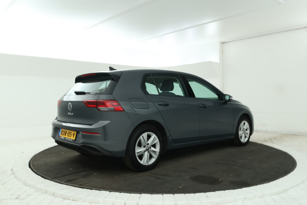 Volkswagen Golf 1.0 TSI Life Business 5 Deurs hb, Navigatie, Airco,