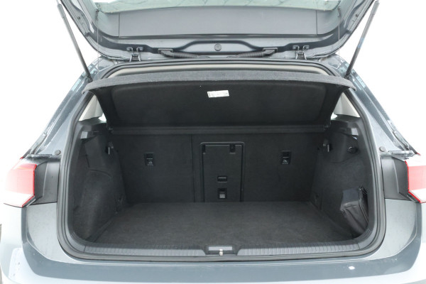 Volkswagen Golf 1.0 TSI Life Business 5 Deurs hb, Navigatie, Airco,