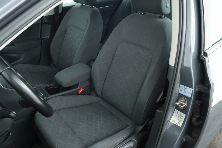 Volkswagen Golf 1.0 TSI Life Business 5 Deurs hb, Navigatie, Airco,