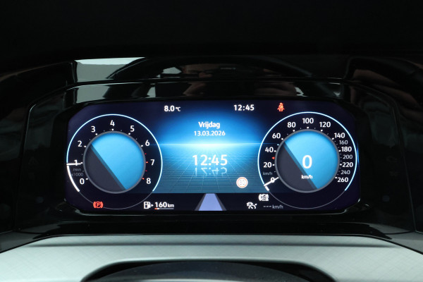 Volkswagen Golf 1.0 TSI Life Business 5 Deurs hb, Navigatie, Airco,