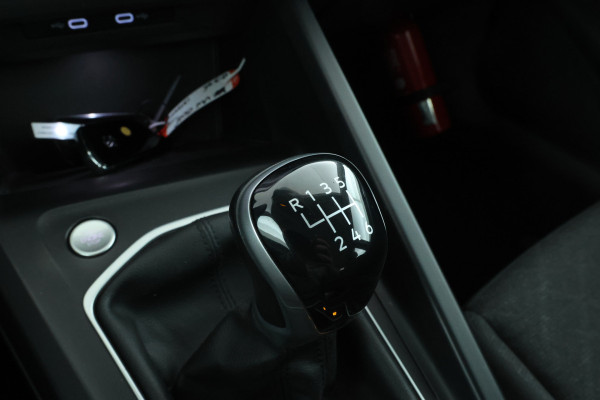 Volkswagen Golf 1.0 TSI Life Business 5 Deurs hb, Navigatie, Airco,