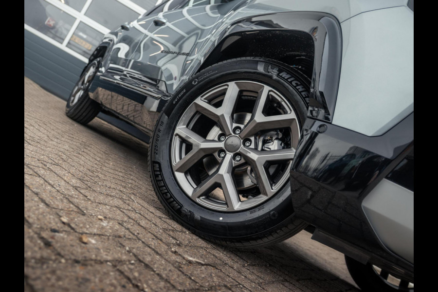 Jeep Compass 1.2 e-Hybrid First Edition | Uit voorraad leverbaar | Adapt. Cruise | Camera | Carplay | 18" | Elektr. A-Klep | Navi | Winter Pack | Schuif/Kanteldak