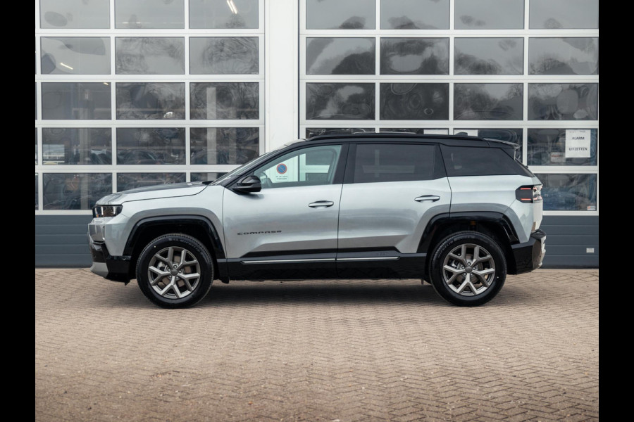 Jeep Compass 1.2 e-Hybrid First Edition | Uit voorraad leverbaar | Adapt. Cruise | Camera | Carplay | 18" | Elektr. A-Klep | Navi | Winter Pack | Schuif/Kanteldak
