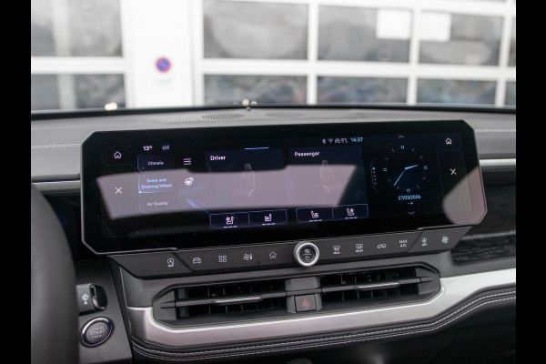 Jeep Compass 1.2 e-Hybrid First Edition | Uit voorraad leverbaar | Adapt. Cruise | Camera | Carplay | 18" | Elektr. A-Klep | Navi | Winter Pack | Schuif/Kanteldak