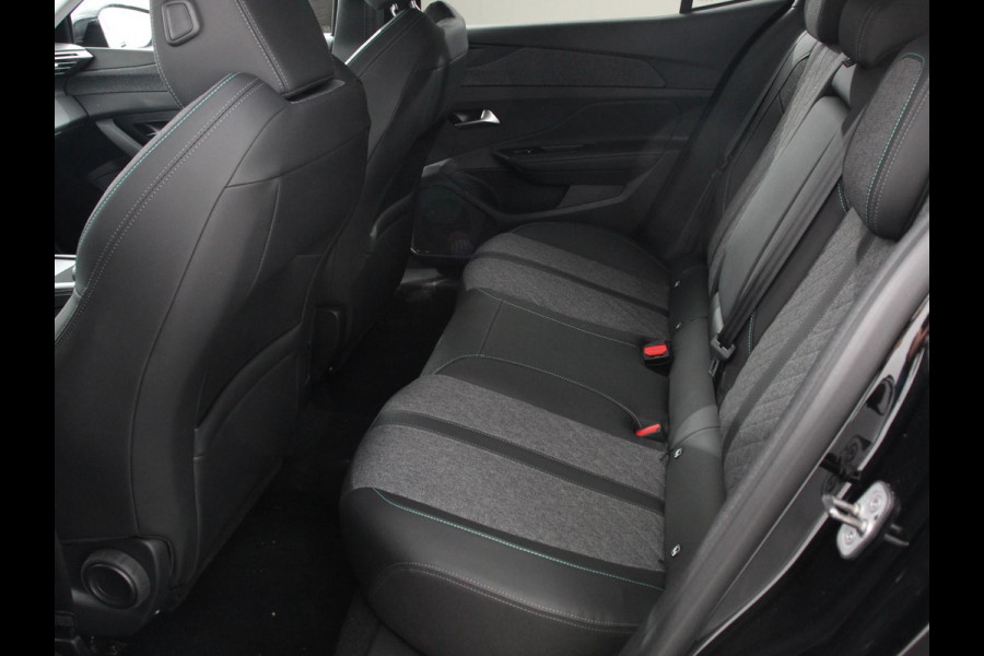 Peugeot 408 1.2 PureTech Allure Pack 130 Automaat | Comfort Pakket | Ergo comfort stoel | Electrische stoelverstelling | Lichmetalen Velgen | stoelverwarming | Camera | Navigatie | Climate Control | Dab | Led | Parkeer sensoren