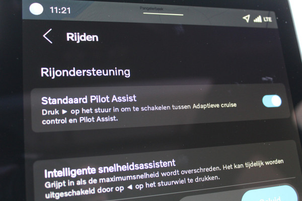 Volvo XC60 2.0 T8 Plug-in hybrid Plus Black Edition Head-up | 360 | Zwenkbare trekhaak | Panoramadak