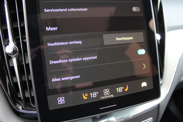 Volvo XC60 2.0 T8 Plug-in hybrid Plus Black Edition Head-up | 360 | Zwenkbare trekhaak | Panoramadak