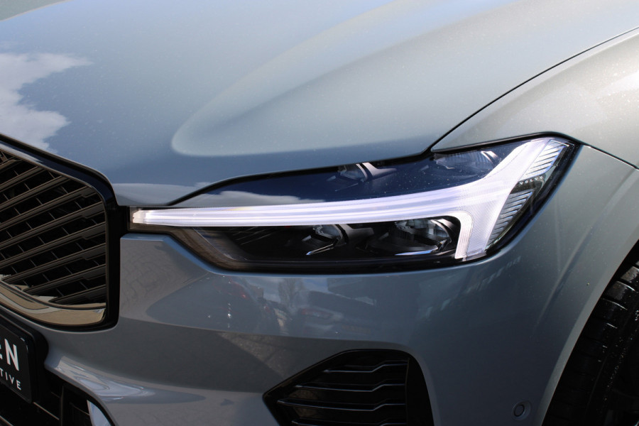 Volvo XC60 2.0 T8 Plug-in hybrid AWD Ultra Black Edition | Trekhaak | Panoramadak | Head-Up | 360 Camera