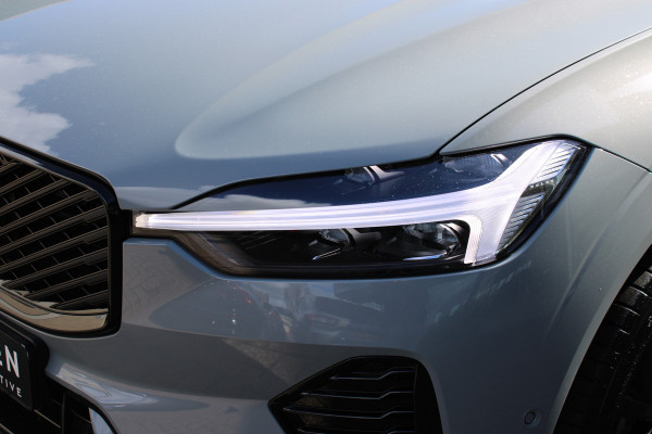 Volvo XC60 2.0 T8 Plug-in hybrid AWD Ultra Black Edition | Trekhaak | Panoramadak | Head-Up | 360 Camera