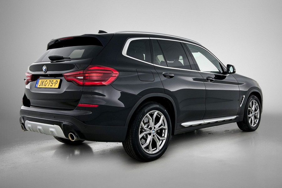 BMW X3 XDrive20i Launch Edition High Executive (Dealer OnderH, Navi, Camera, Parkeersensoren, StoelV, Cruise Con, Climate Con,Etc)
