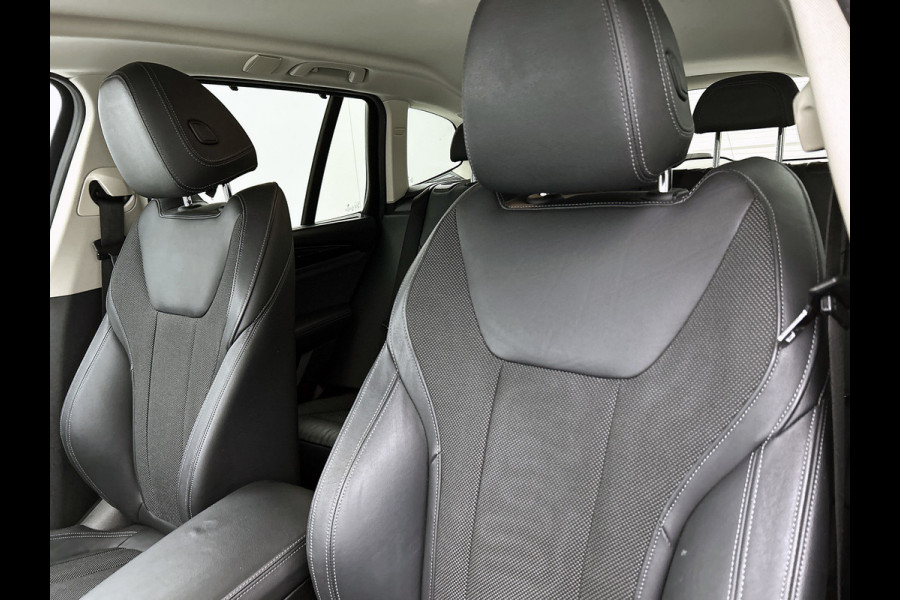 BMW X3 XDrive20i Launch Edition High Executive (Dealer OnderH, Navi, Camera, Parkeersensoren, StoelV, Cruise Con, Climate Con,Etc)