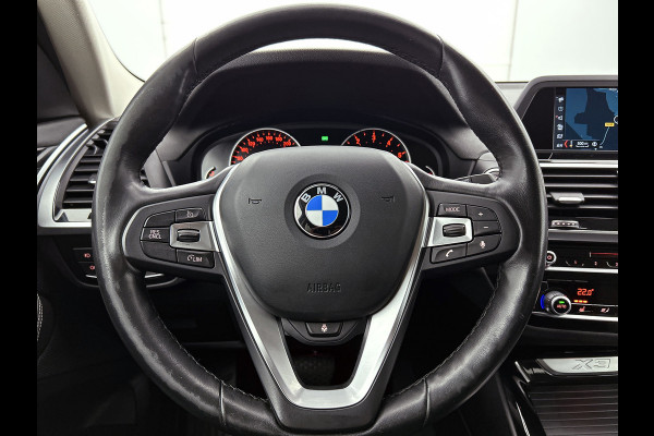 BMW X3 XDrive20i Launch Edition High Executive (Dealer OnderH, Navi, Camera, Parkeersensoren, StoelV, Cruise Con, Climate Con,Etc)