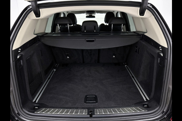 BMW X3 XDrive20i Launch Edition High Executive (Dealer OnderH, Navi, Camera, Parkeersensoren, StoelV, Cruise Con, Climate Con,Etc)