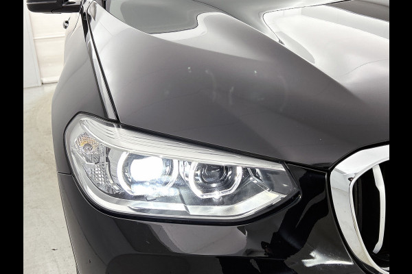 BMW X3 XDrive20i Launch Edition High Executive (Dealer OnderH, Navi, Camera, Parkeersensoren, StoelV, Cruise Con, Climate Con,Etc)