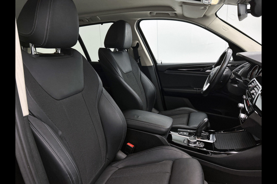 BMW X3 XDrive20i Launch Edition High Executive (Dealer OnderH, Navi, Camera, Parkeersensoren, StoelV, Cruise Con, Climate Con,Etc)