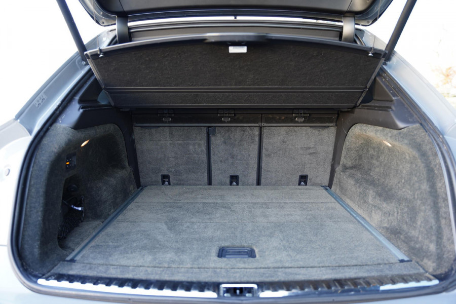 Bentley Bentayga 4.0 V8 S GERESERVEERD