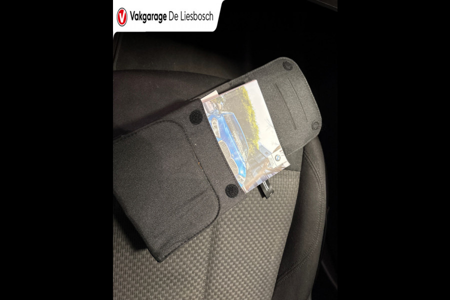 BMW 1-serie 118i Executive Edition,navi,apple carplay,media,pdc,orig ned,cruisec,