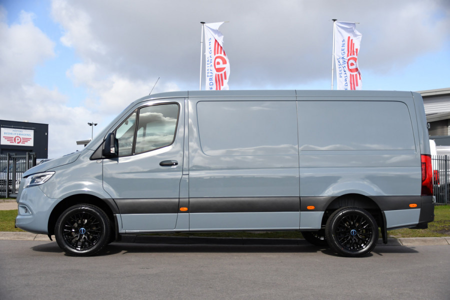 Mercedes-Benz Sprinter 319 1.9 CDI L2H1 RWD PB Edition Adaptieve Cruise, 360 Camera, Carplay, 190pk, LED, 10,5'' Mbux, Automaat, Trekhaak, Uniek!