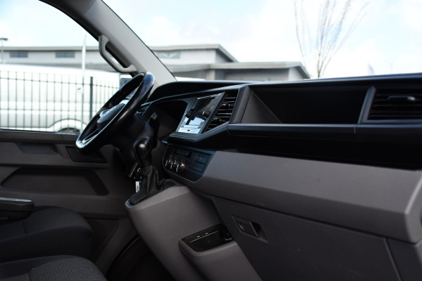 Volkswagen Transporter 2.0 TDI L1H1 30 PB Edition Camera, Adaptieve Cruise, Carplay, Stoelverwarming, 150pk, 2 x Schuifdeur, Standkachel, Trekhaak, Uniek!
