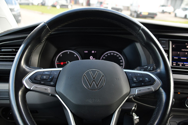 Volkswagen Transporter 2.0 TDI L1H1 30 PB Edition Camera, Adaptieve Cruise, Carplay, Stoelverwarming, 150pk, 2 x Schuifdeur, Standkachel, Trekhaak, Uniek!