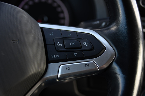 Volkswagen Transporter 2.0 TDI L1H1 30 PB Edition Camera, Adaptieve Cruise, Carplay, Stoelverwarming, 150pk, 2 x Schuifdeur, Standkachel, Trekhaak, Uniek!