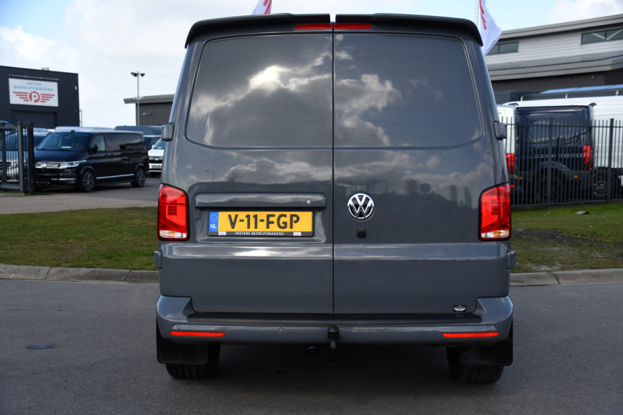 Volkswagen Transporter 2.0 TDI L1H1 30 PB Edition Camera, Adaptieve Cruise, Carplay, Stoelverwarming, 150pk, 2 x Schuifdeur, Standkachel, Trekhaak, Uniek!