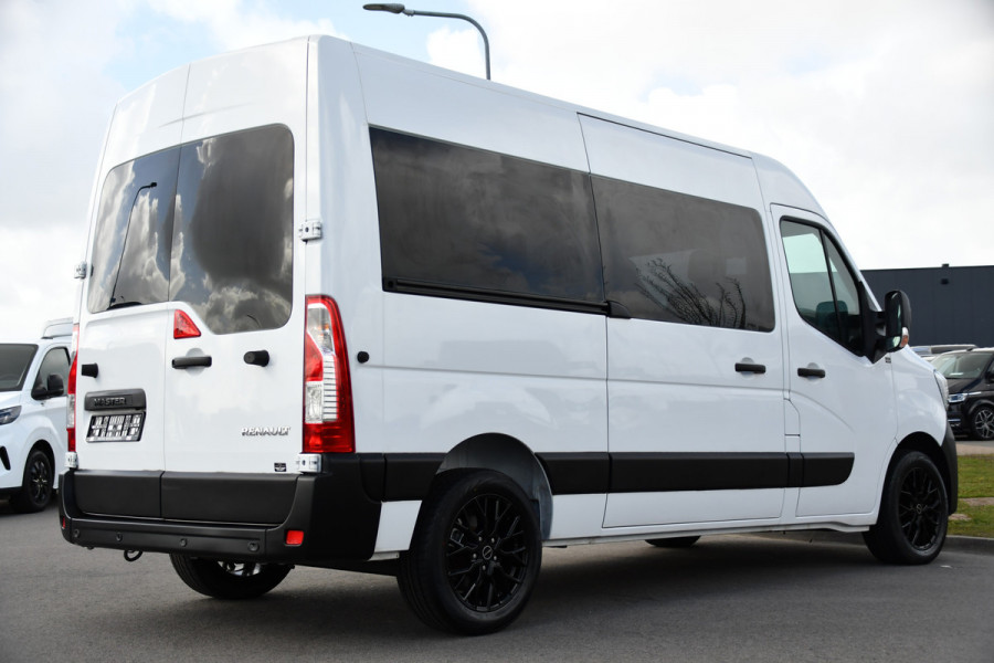 Renault Master T35 2.3 dCi 180 L2H2 DC PB Edition Camera, Cruise, Carplay, LED, 2 x Schuifdeur, Multimedia, 180pk, 6 zitplaatsen, Uniek!