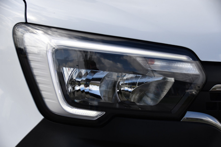 Renault Master T35 2.3 dCi 180 L2H2 DC PB Edition Camera, Cruise, Carplay, LED, 2 x Schuifdeur, Multimedia, 180pk, 6 zitplaatsen, Uniek!