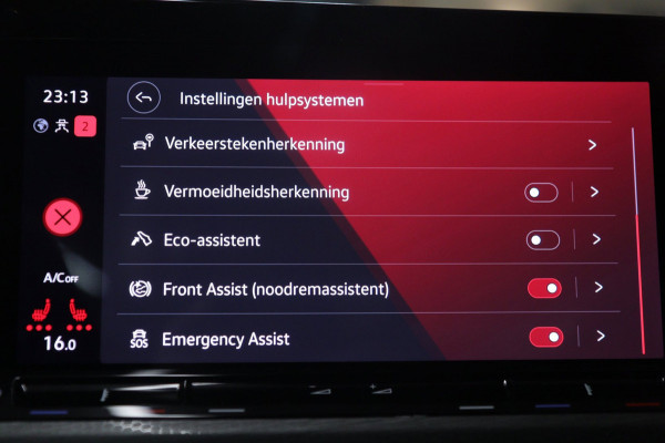 Volkswagen Golf 2.0 TSI GTI CLUBSPORT /PANO/CARPLAY/ACC/BLINDSPOT/SFEER/VOL