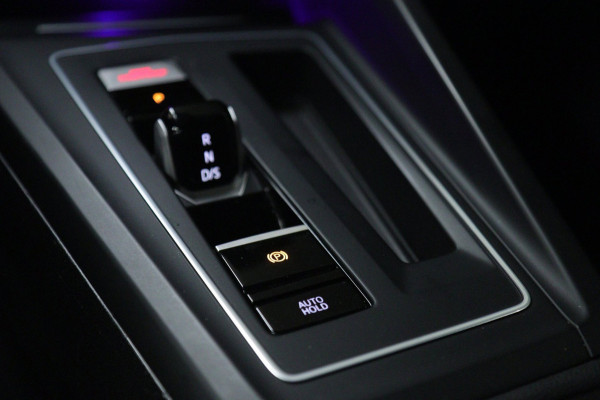 Volkswagen Golf 2.0 TSI GTI CLUBSPORT /PANO/CARPLAY/ACC/BLINDSPOT/SFEER/VOL