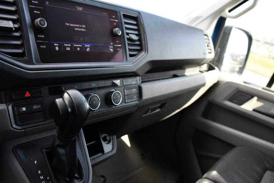 Volkswagen Crafter 35 2.0 TDI L3H3 PB Edition Cruise, Carplay, LED, 140pk, Automaat, Multimedia, Geveerde stoel, Sensoren, Uniek!