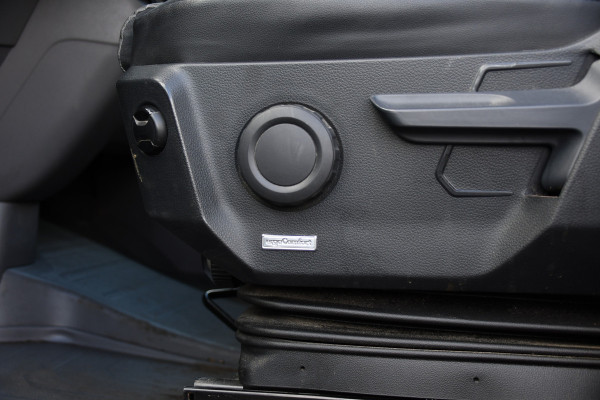 Volkswagen Crafter 35 2.0 TDI L3H3 PB Edition Cruise, Carplay, LED, 140pk, Automaat, Multimedia, Geveerde stoel, Sensoren, Uniek!