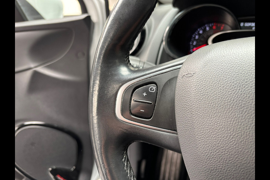 Renault Clio Estate 0.9 TCe Intens / Camera / Navigatie