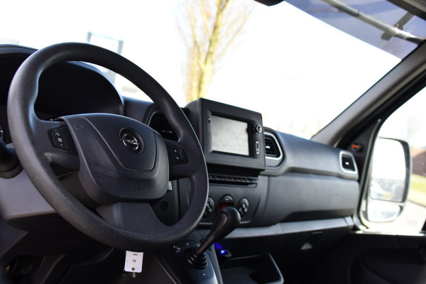 Opel Movano 2.3 Turbo L1H1 Black Edition Camera, Cruise, Carplay, Clima, 150pk, Automaat, Trekhaak, NAVI, Sensoren, Uniek!