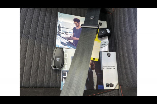 Peugeot e-208 EV Active Pack 50 kWh NL-AUTO | NAVI | ECC