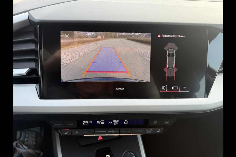 Audi Q4 e-tron 35 AUTOMAAT Edition, camera, navarra bleu, stoelverwarming, digitaal cockpit, 1 e eigenaar, NL auto met nap